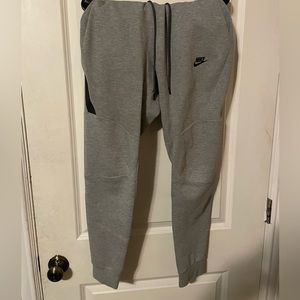 Nike Tech Fleece Pants